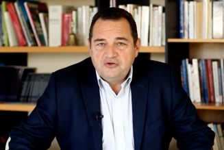 Martelons notre opposition à la marchandisation de l’enfant