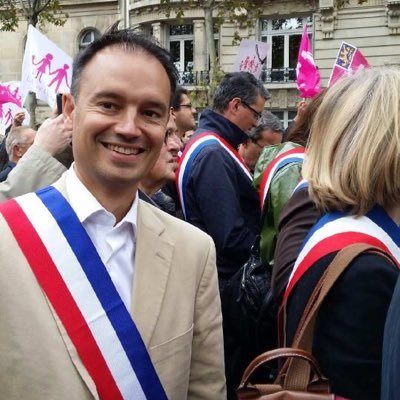 Discussions LR/RN : la droite la plus bête du monde