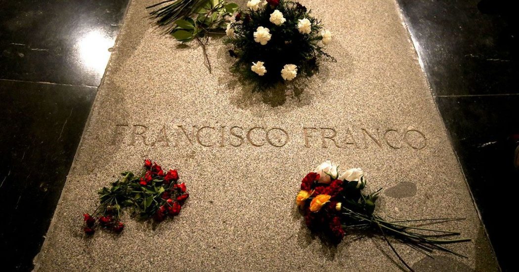 Même mort, Franco donne encore des sueurs froides à la gauche