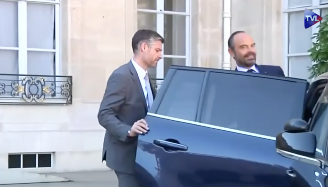 Remaniement : tout ça pour ça !