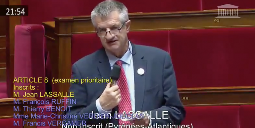 Fermeture d’une maternité : le député Lassalle recadre le ministre de la santé