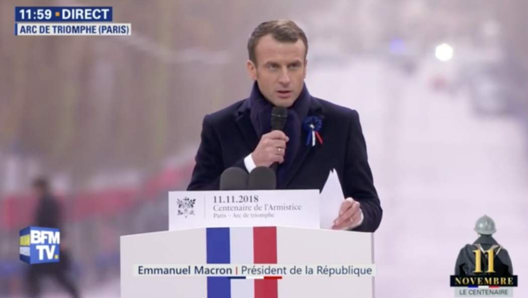 Macron couvre la France de honte