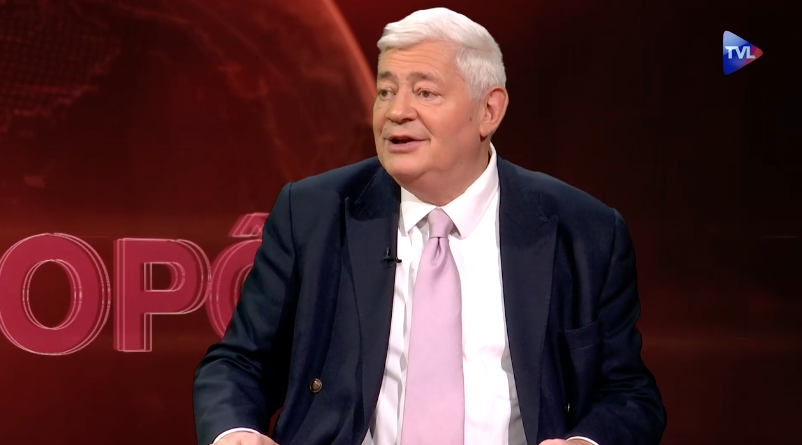 Bruno Gollnisch évoque, avec brio, la situation internationale