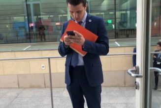 Un militant LGBT pour remplacer Benalla à l’Elysée [Démenti de l’intéressé]