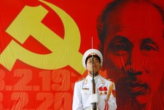 Le Premier ministre français loue les qualités d’Hô-Chi-Minh au nom de l’amitié