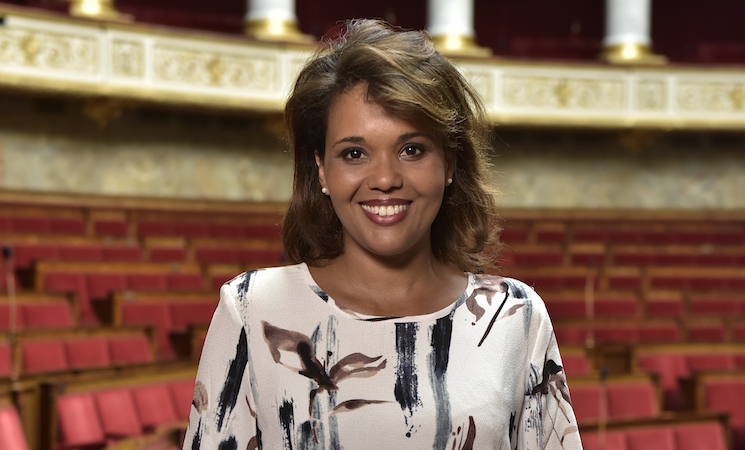 Une loi pour une éducation sans violence ? Fixer irrévocablement les hommes dans l’enfance, pour mieux les contrôler