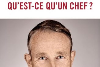 Emmanuel Macron est-il un bon chef quand il assène : ” Je suis votre chef ” ?  Un chef n’a pas besoin de rappeler qu’il l’est