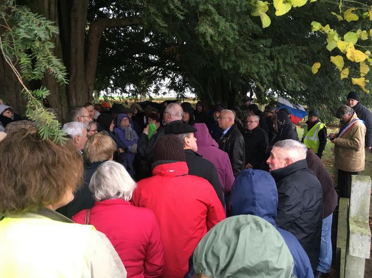 Manifestation contre l’installation d’éoliennes à côté d’un cimetière de la Grande Guerre