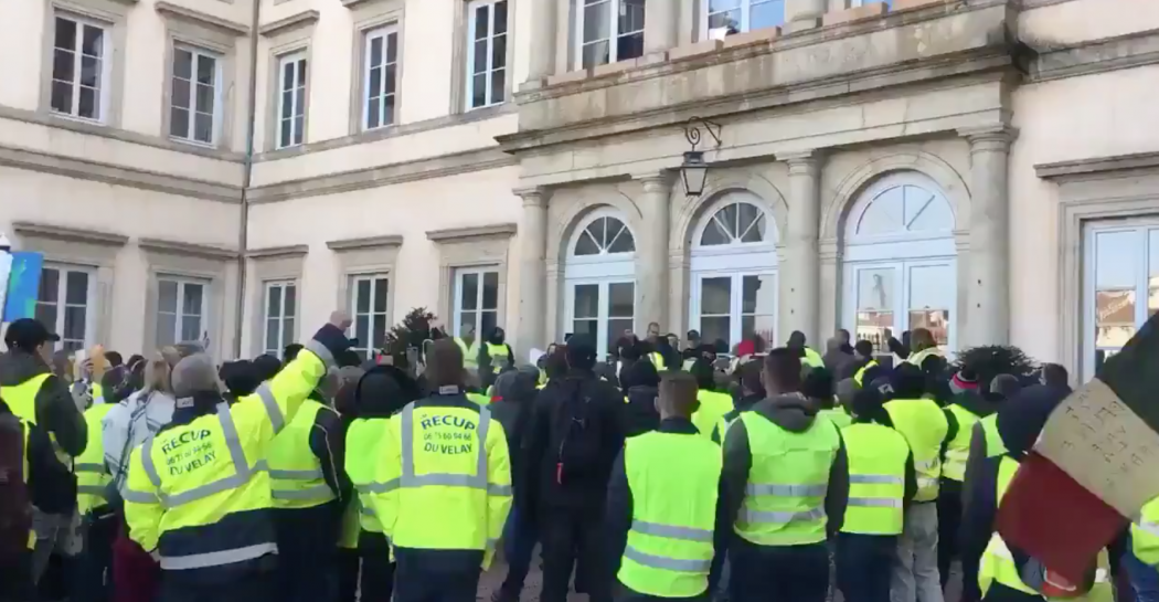 Mobilisation massive des Gilets Jaunes en Province