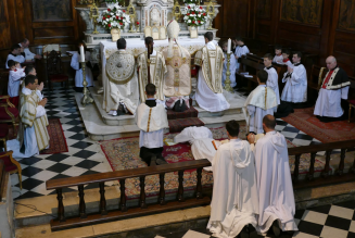 Ordination sacerdotale chez les Missionnaires de la Miséricorde divine