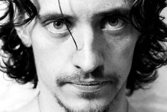 Il a osé dire «L’homme devrait être un homme et la femme une femme», il a été déprogrammé