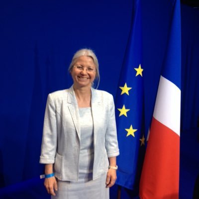 Agnès Thill interpelle le gouvernement sur les actes antichrétiens