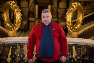 Des pneus à l’Opéra : pour mieux siffler les artistes ?