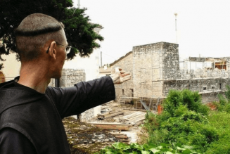 Le travail manuel des moines de Sainte-Marie de La Garde (fondation du Barroux)