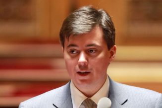 Les franc-maçons encore à la manoeuvre