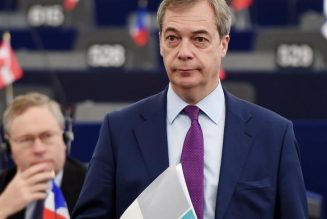 Nigel Farage est de retour : “Ça suffit !  Nous voulons nous gouverner nous-mêmes !”