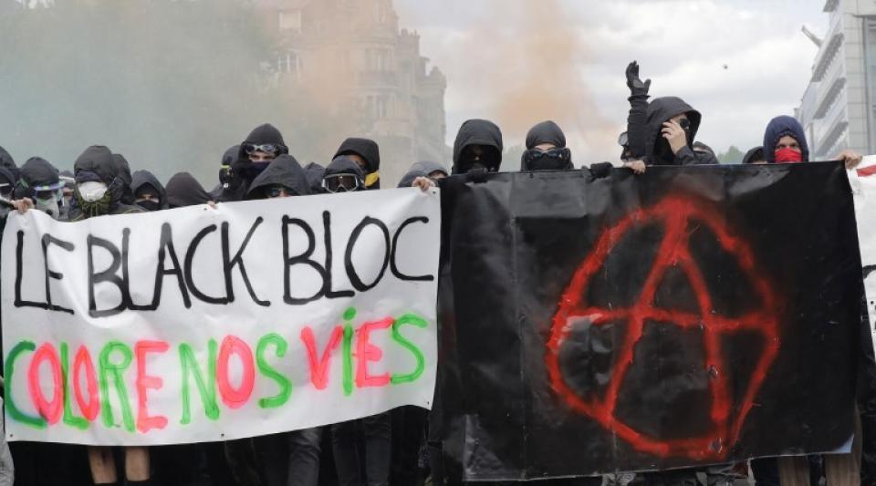 La violence de l’extrême-gauche est clairement tolérée par l’Etat et les médias