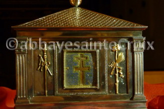 Poitiers : un oratoire blindé pour exposer un morceau de la Sainte Croix