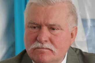 Le Roi Walesa est nu