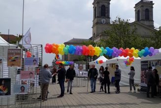 Le stand LGBT chahuté par les étudiants de l’ICES était… devant une église