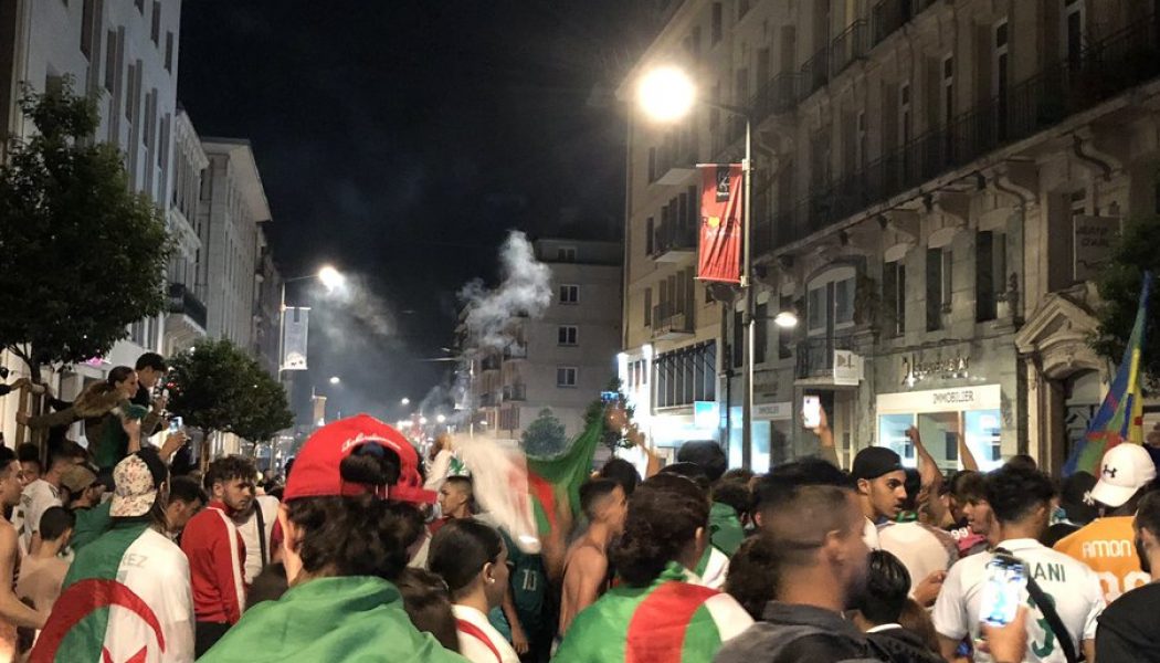 Que se passerait-il si des « binationaux » algéro-français brandissant des drapeaux français déferlaient au cœur d’Alger ?