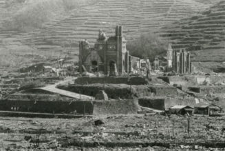 La croix irradiée retrouve la cathédrale de Nagasaki