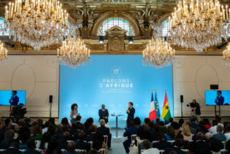 De quelques ressorts du discours macronien appliqué à l’Afrique. Et à la fin, Macron est grand dans une France désagrégée