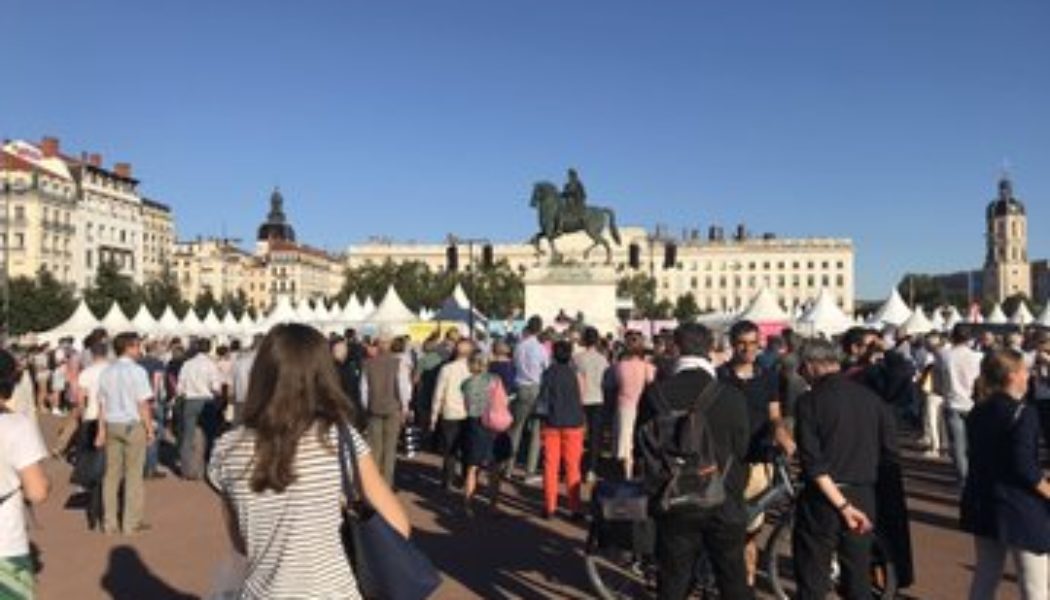 1500 personnes à Lyon rassemblées contre l’extension de la PMA