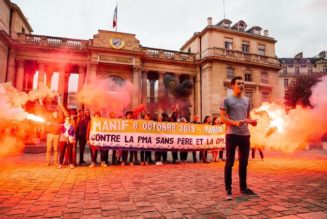 Loi sur la bioéthique : manifestation devant l’Assemblée nationale