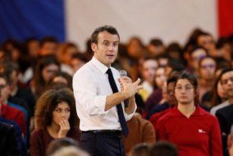 Rêve : Le président Macron prenant la parole lors de la marche pour la vie…