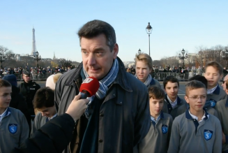 Des collégiens à l’hommage aux 13 soldats morts au Mali