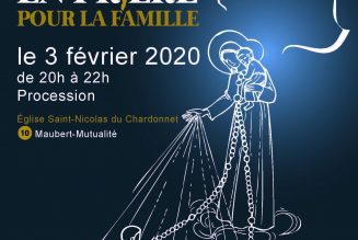 Une procession pour la protection de la famille