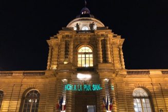 Bioéthique : rassemblement en ce moment face au Sénat