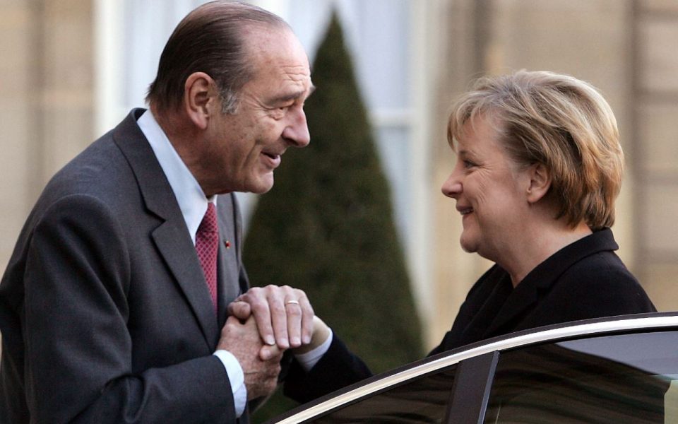 Trahison de la droite : Angela Merkel chausse les bottes de Jacques Chirac
