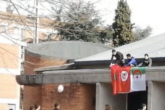 Albi : des musulmans placent des drapeaux algériens, marocains et tunisiens sur le toit de l’église Saint-Jean