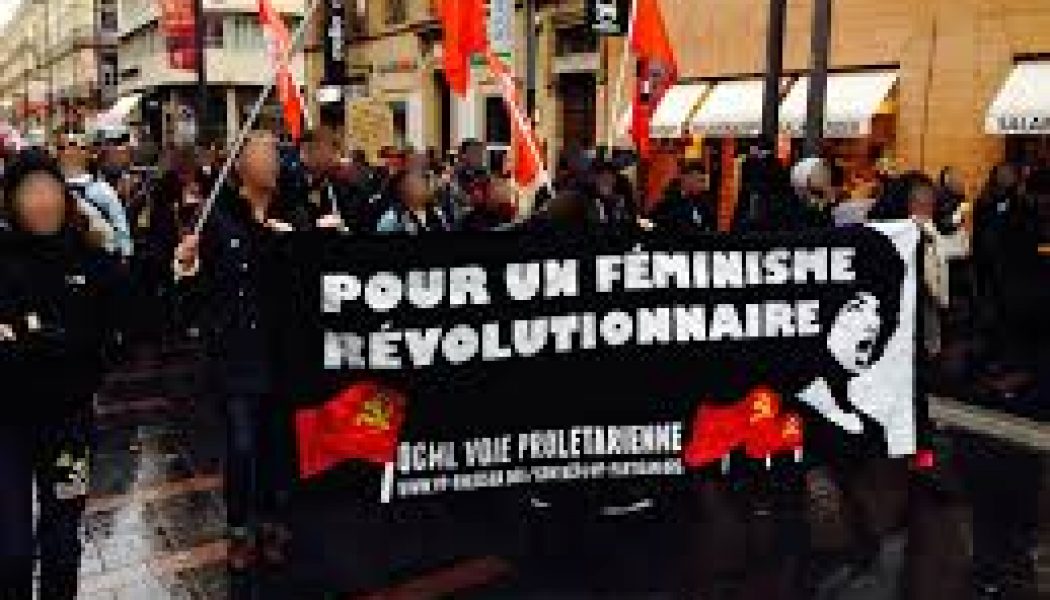 Un émouvant récit de conversion: du féminisme à la féminité