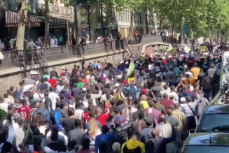 Manifestation pour le grand remplacement sous l’oeil complaisant des autorités