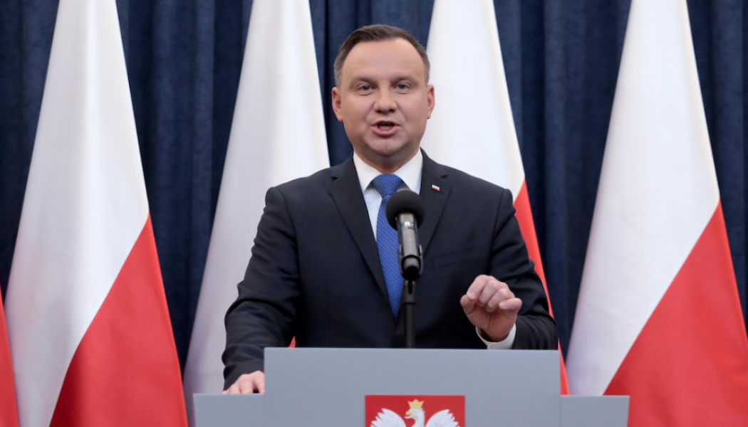 Pologne : Andrzej Duda donné vainqueur de la présidentielle