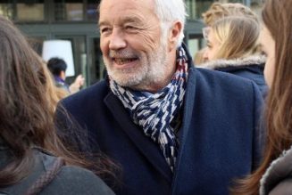 François Rebsamen se plaint de la situation qu’il a lui-même créée