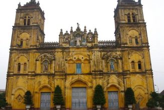Démolition de la cathédrale Notre-Dame-Reine-du-Rosaire au Vietnam