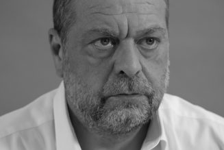 Dupont-Moretti émet des considérations d’une affligeante médiocrité de conformisme immigrationniste