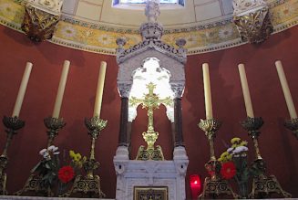 Neuvaine au Curé d’Ars: Jour 3 – « Il est là, dans le sacrement de son amour. »