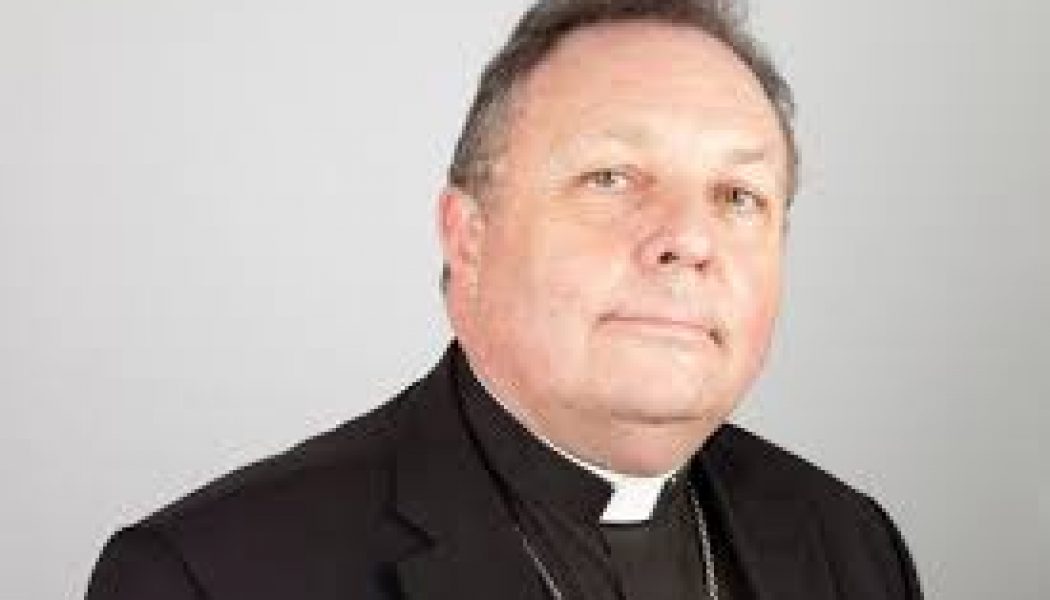 Mgr Ginoux : “Un courant laïciste, avec une idéologie agressive, veut arracher l’âme de la France”