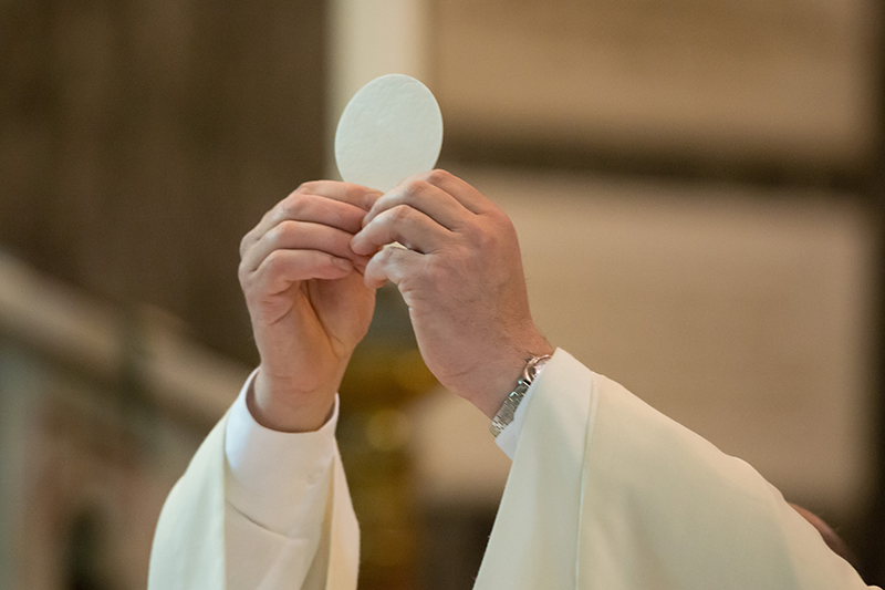 Vivez la Fête-Dieu auprès des miracles eucharistiques
