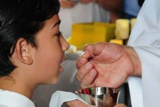 Messes interdites après le 2 novembre : la réaction des évêques…