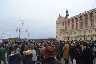 A Saint-Germain-en-Laye, les manifestants revendiquent : « Mon Dieu nous manifestons afin que Votre nom soit sanctifié ! »