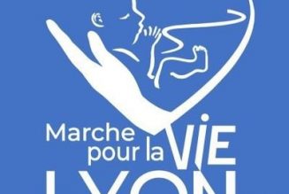 La marche pour la Vie de Lyon organise une action à propos de la suppression de la clause de conscience des médecins