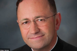 Un prêtre demande la rapide réouverture des frontières