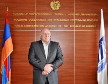Arsen Lokyan forme les futurs fonctionnaires de l’Arménie