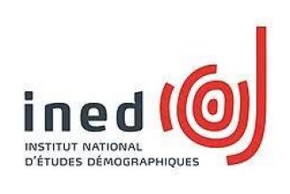 Pourquoi la surmortalité en 2020 n’a augmenté “que” de 42 000 alors que 68 000 personnes seraient mortes du Covid ?